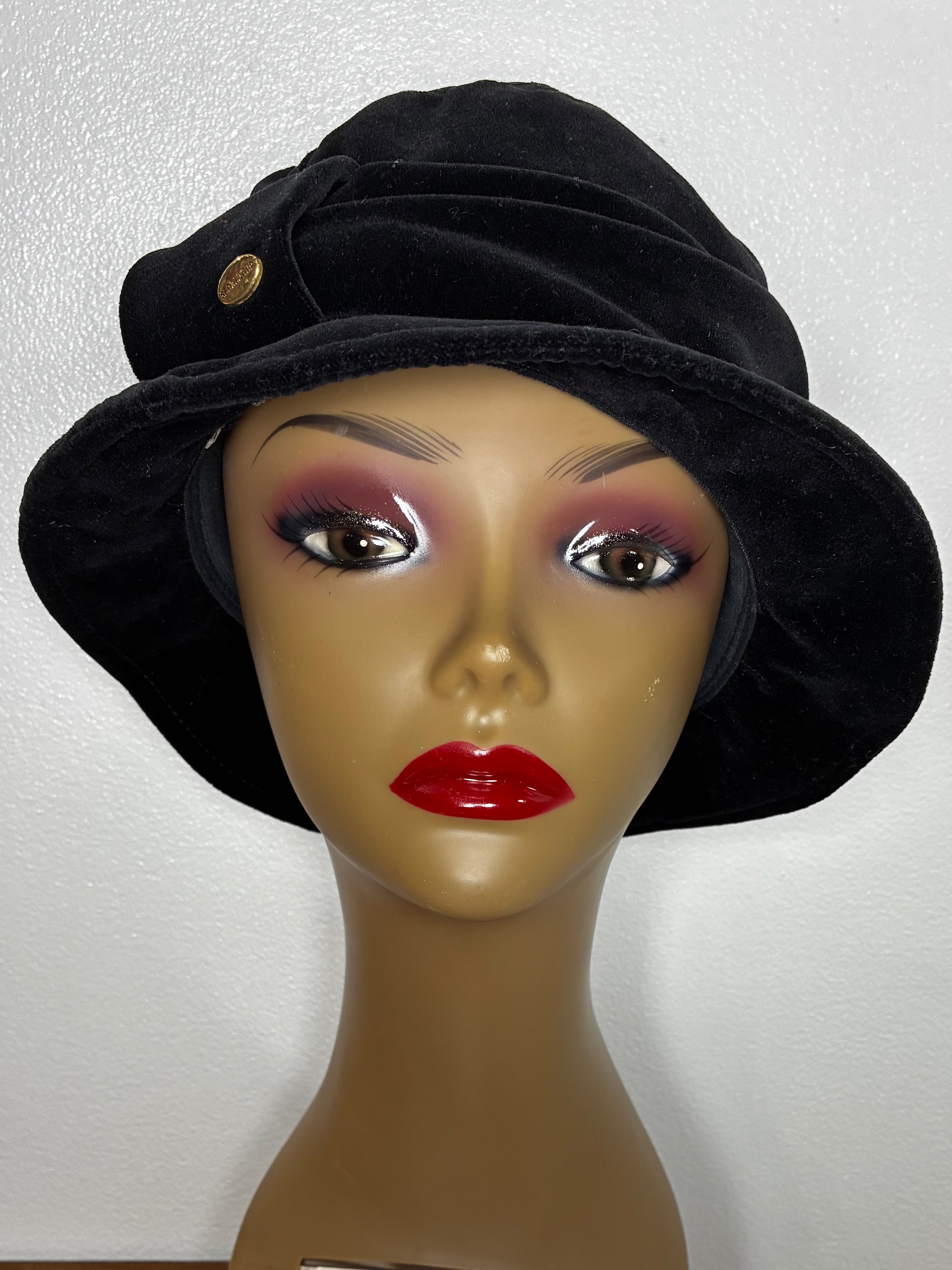 Velvet Hat by Seeberger