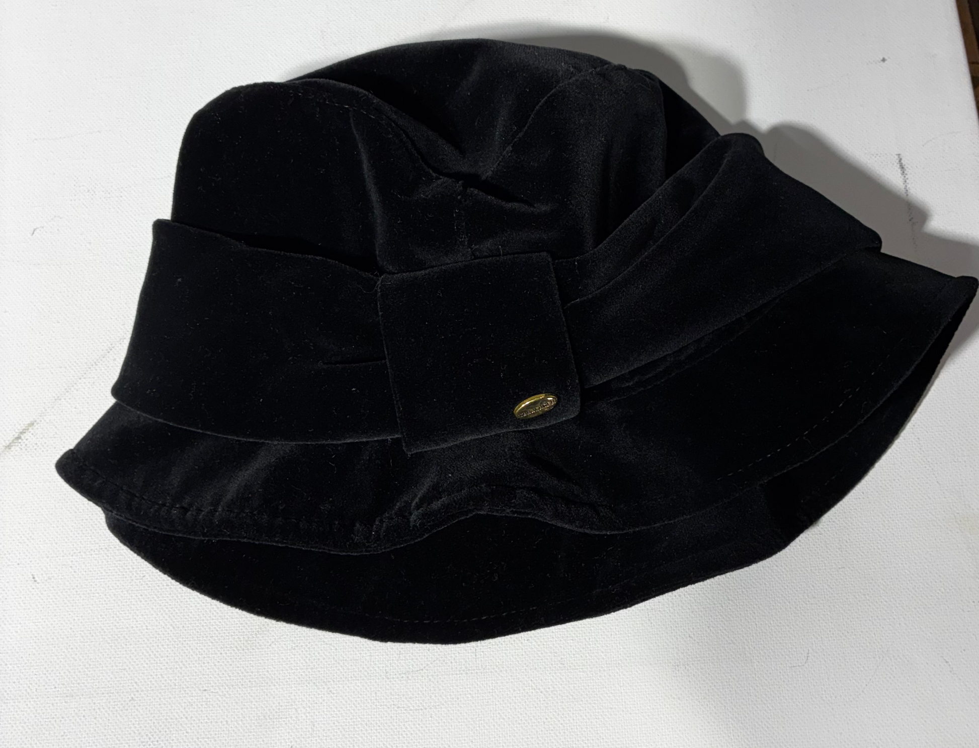 Velvet Hat by Seeberger